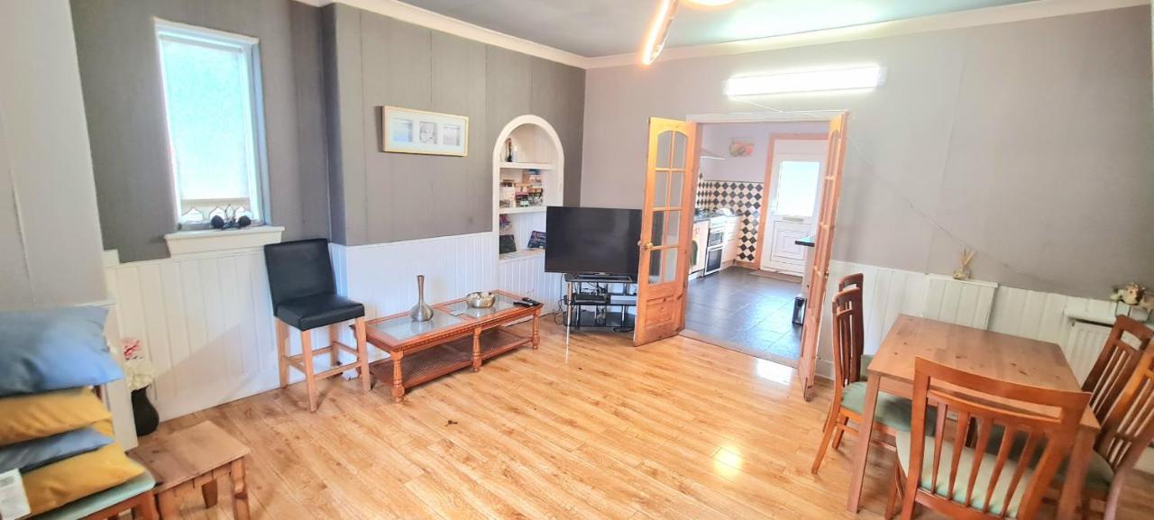 Beautiful 4 Bedroom Cottage - Ideal Location - Free Parking Edimburgo Esterno foto