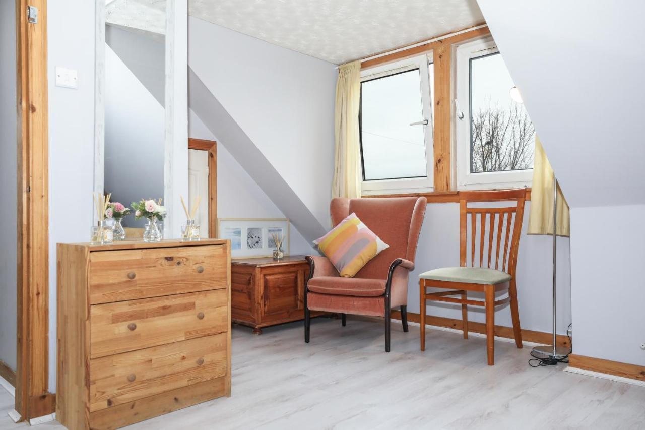 Beautiful 4 Bedroom Cottage - Ideal Location - Free Parking Edimburgo Esterno foto