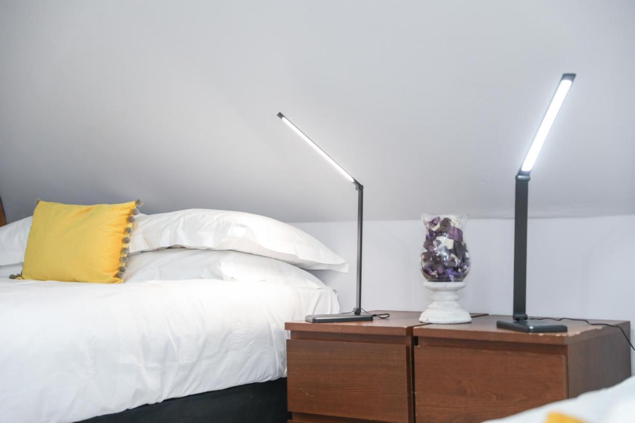 Beautiful 4 Bedroom Cottage - Ideal Location - Free Parking Edimburgo Esterno foto