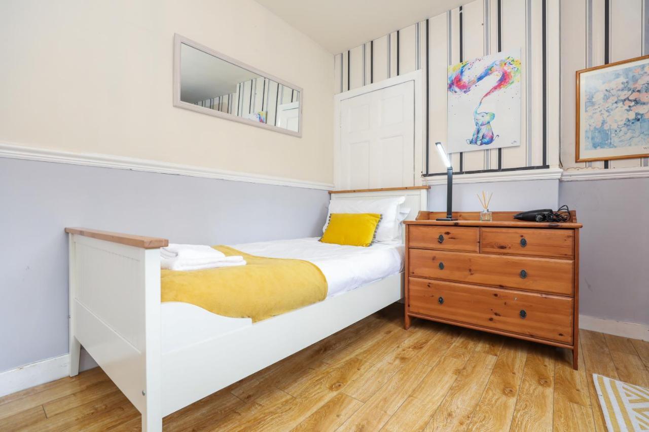 Beautiful 4 Bedroom Cottage - Ideal Location - Free Parking Edimburgo Esterno foto